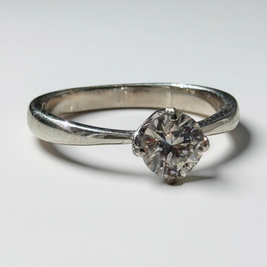 D Colour Moissanite 4-Claw Solitaire Ring – 6 mm (0.8 ct) with Certification