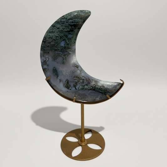 Moss Agate Crescent Moon on Gold Stand – 12.5 x 11 cm (22 cm with Stand) C14