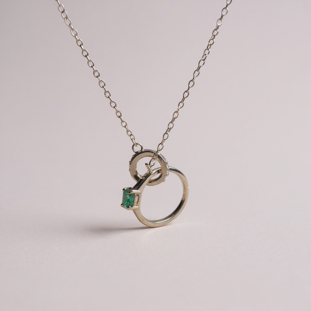 Emerald Ring Necklace – One-of-a-Kind Sterling Silver Pendant (22–24 cm)