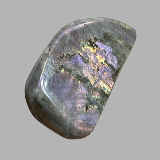Purple Labradorite Freeform – Rainbow & Spectrolite Flash • 11 x 5 x 3 cm • 370 g