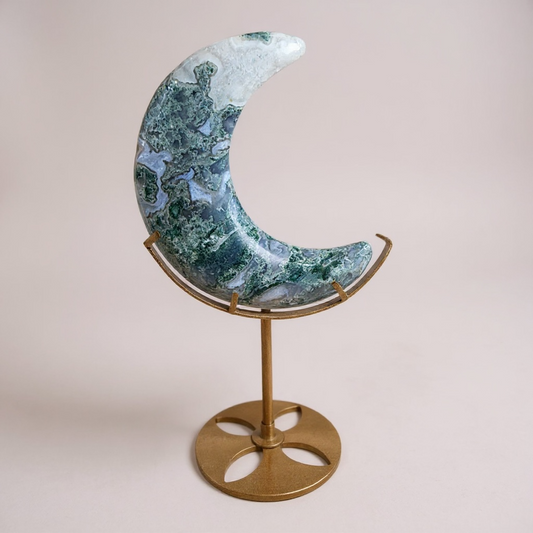 Moss Agate Crescent Moon on Gold Stand – 12.5 x 11 cm (22 cm with Stand) C21