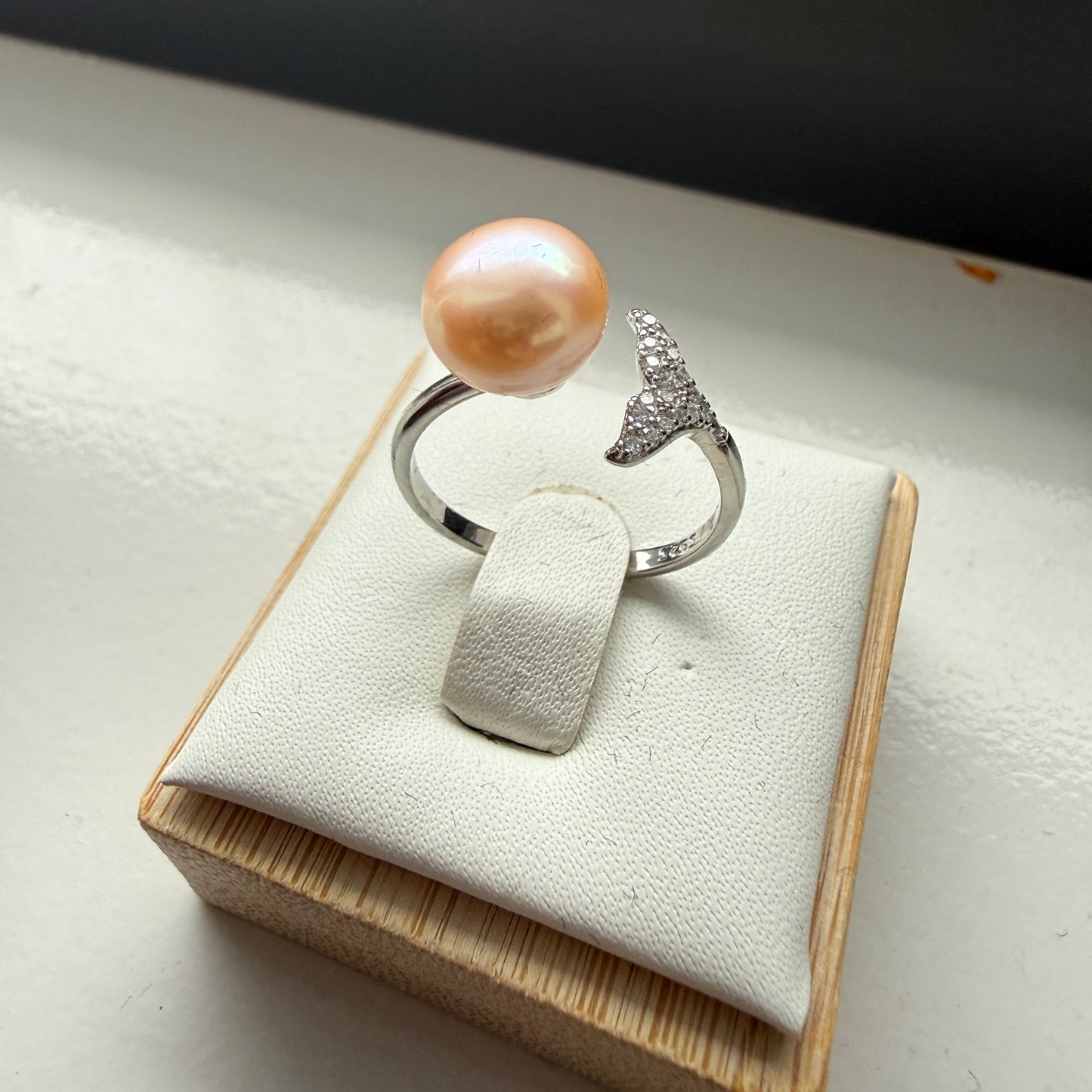 Orange Freshwater Pearl Whale Tail Ring – Adjustable Sterling Silver (7 mm Pearl)